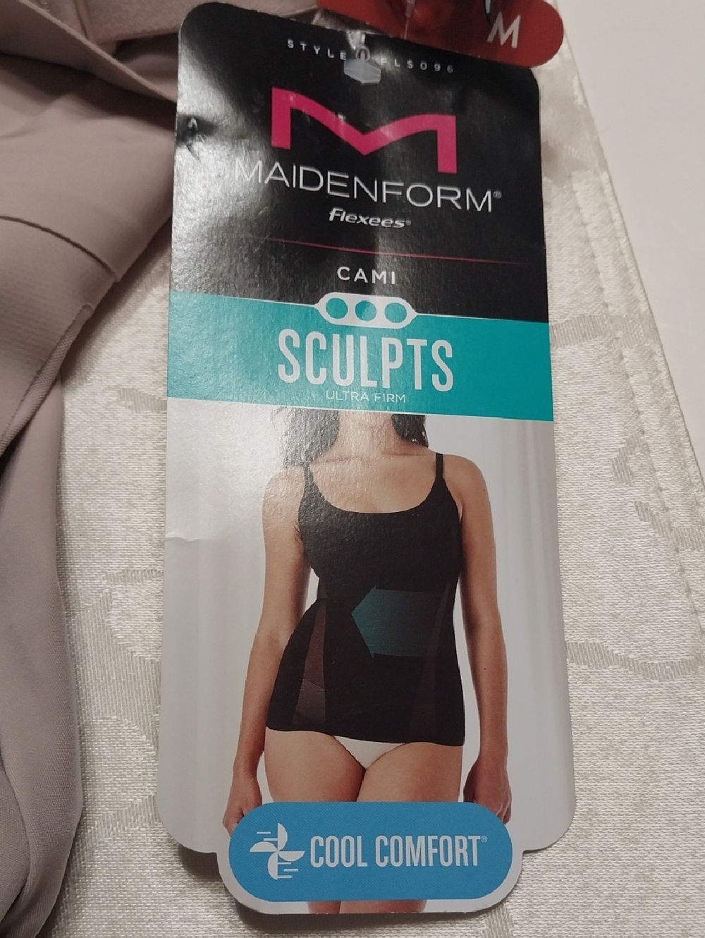Maidenform NWT Shapewear Sculpts Ultra Firm Shaping Cami FLS096 Size Medium Nude